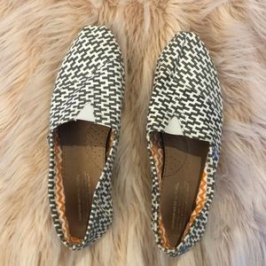 Toms Jonathan Adler Classic Slip-Ons